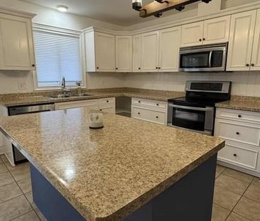 For Lease - 41 Melrose Avenue, Wasaga Beach, Ontario - Photo 6