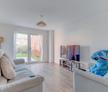 3 bedroom detached house to rent - Photo 1