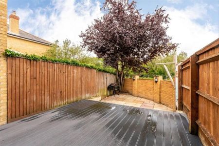 2 bedroom terraced house to rent - Photo 3