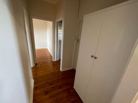 To register & apply for this property, please use this link: https://snug. com/ - Photo 5