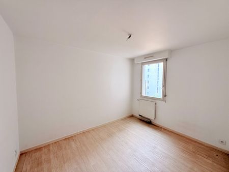 Location Appartement 4 pièces 88m² - Photo 2