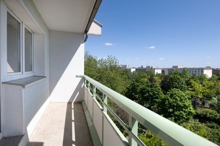 Ihre Familienwohnung mit tollem Ausblick vom Balkon. - Foto 2