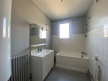 Location appartement 4 pièces - 93m² à Le blanc (36300) - Photo 5