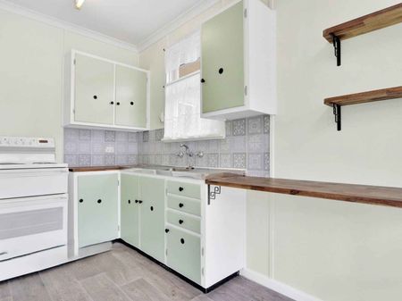 Neat & Tidy 3-Bedroom Home in Great Location - Photo 3