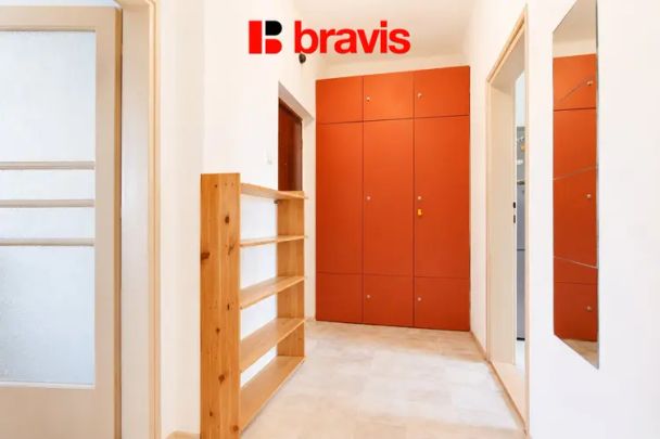 Pronájem bytu 2+1, ulice Lužná, Brno - Komárov, balkon, společná zahrada - Photo 1