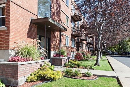 265 Rue Riverside, Longueuil, QC - Photo 4