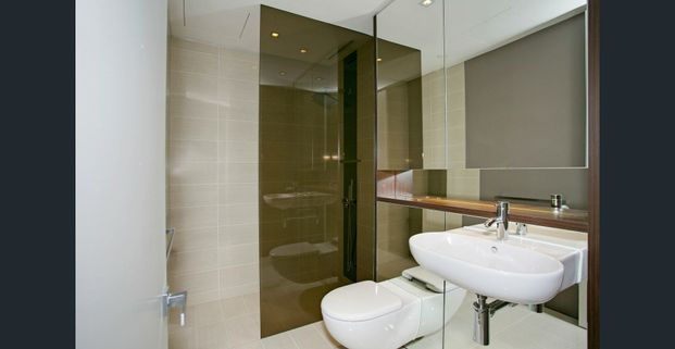 MODERN STUDIO WITH BILLS INCLUDED IN CENTRAL PARK - Photo 1