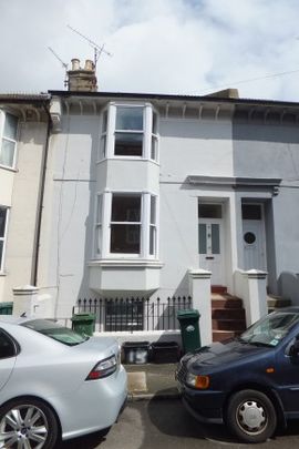 4 bedroom student house near Lewes Road - Photo 1