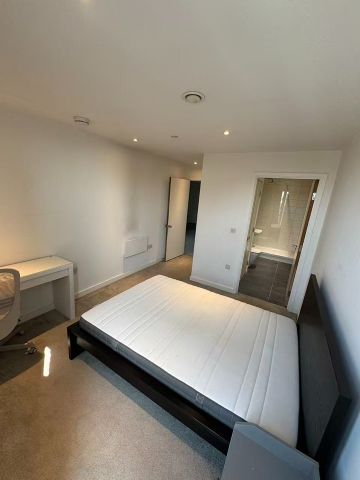 Room in a Shared Flat, Block C, M5 - Photo 4