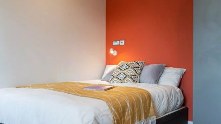 Medium 1-Bedroom Apartment - Photo 2