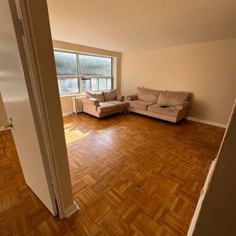 Newly renovated 1 bedroom apt, reasonably priced - Photo 1