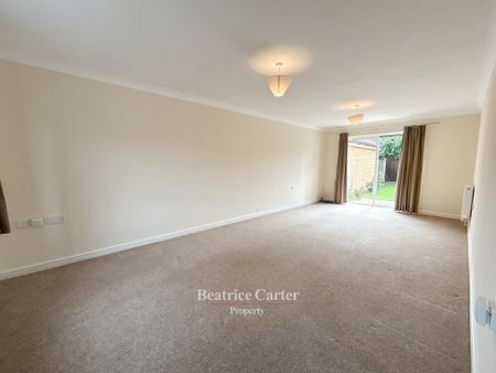 5 bedroom detached house to rent - Photo 3