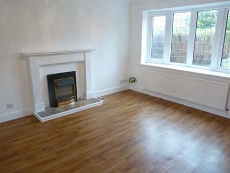 3 bedroom detached house to rent - Photo 4