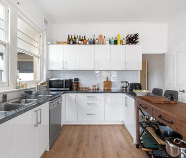 Charming 1940s Art Deco Home! - OPEN TO VIEW TUESDAY 18th NOVEMBER ... - Photo 5