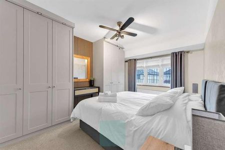 Windermere Avenue, Hornchurch, RM12 - Photo 5