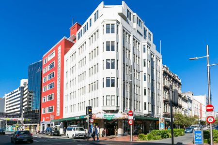 Stylish 3BR City Haven on Cuba St - Photo 3