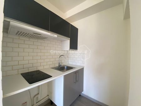 Appartement T2 dans résidence avec un stationnement et cave, - Photo 3