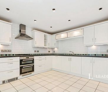 5 bedroom house to rent Hubbard Road, Burton-on-the-Wolds, Loughbor... - Photo 5