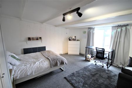 5 bedroom terraced house to rent - Photo 3