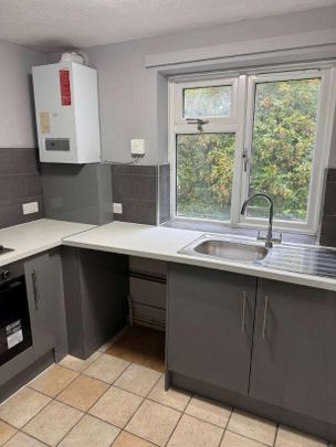 Lower Brownhill Road, Southampton, SO16 - Photo 1
