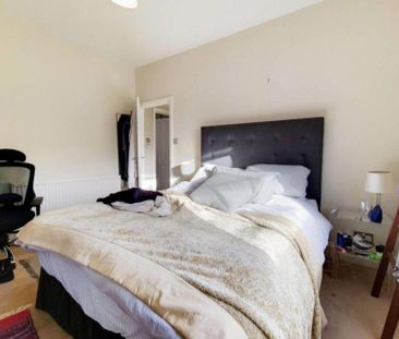 3 bedroom apartment to rent - Photo 3