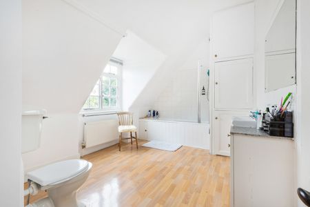 1 Bed Flat, Upper Richmond Road, SW15 - Photo 5