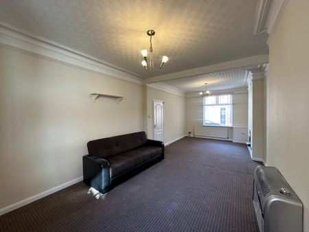 3 bedroom terraced house to rent - Photo 2