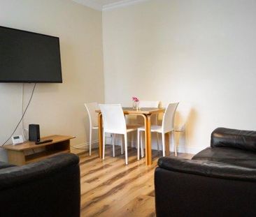 4 bedroom house share to rent - Photo 3