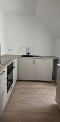 DG Mietwohnung mit großer Terrasse! Heizung und Warmwasser inkludiert! - Foto 1