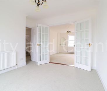 North Street, Crowland, Peterborough, Lincolnshire, PE6 0EG - Photo 5