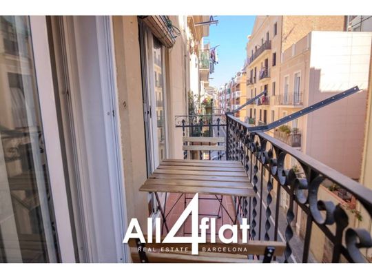 Piso de alquiler en Calle Begur, Sants-Badal - Photo 1