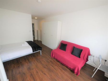 1 bedroom flat to rent - Photo 4
