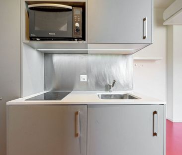 Pratique et meublé - bon TL CHF 300.00 offert ! - Photo 6