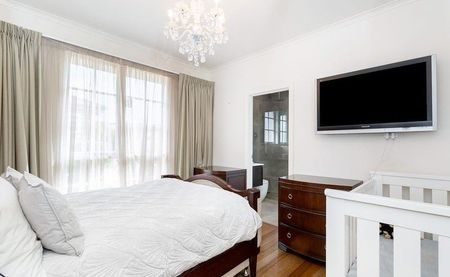 2/47 Wallace Street, Preston VIC 3072 - Photo 2