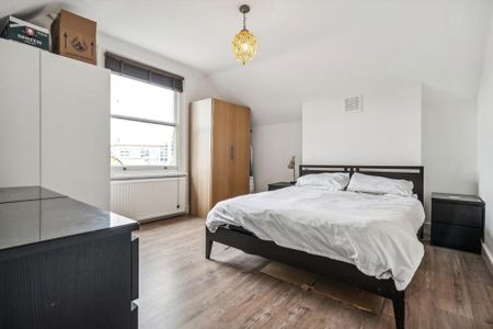 3 bedroom flat to rent - Photo 2