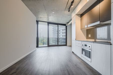 For Lease - 21 Lawren Harris Square Unit# 516, Toronto, Ontario - Photo 2