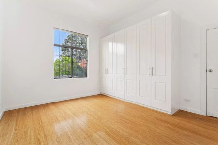 6 Macauley Street, Leichhardt - Photo 3