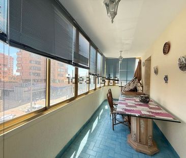 Alquiler de piso en Jacinto Benavente - Photo 1