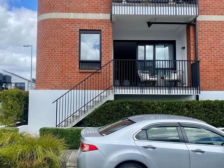 2-bedroom apartment with deck, parking and storage - Photo 5