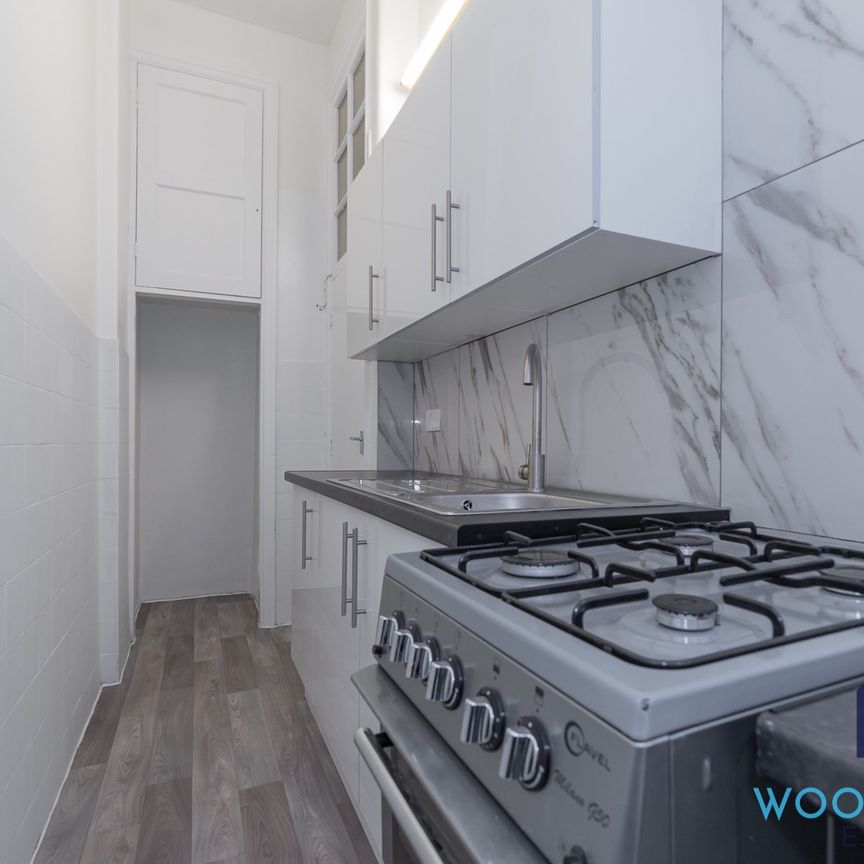 Bracknell Gardens, London, NW3 - One Bedroom Flat To Rent - £421pw / £1,825pcm - Photo 1