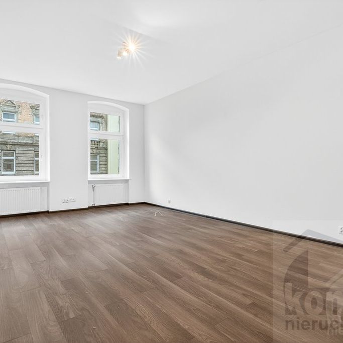 Duże mieszkanie w centrum! - Photo 1