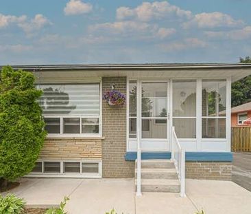 For Lease - 68 Avondale Boulevard, Brampton, Ontario - Photo 4