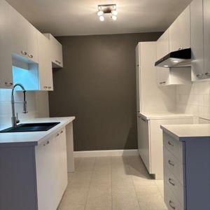 LÉVIS GRAND 4 1/2, STYLE CONDO, SECTEUR DESJARDINS * Disponible dès maintenant - Photo 2