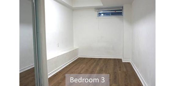 Large Bright Reno 3BR 1WR Apartment - Photo 2