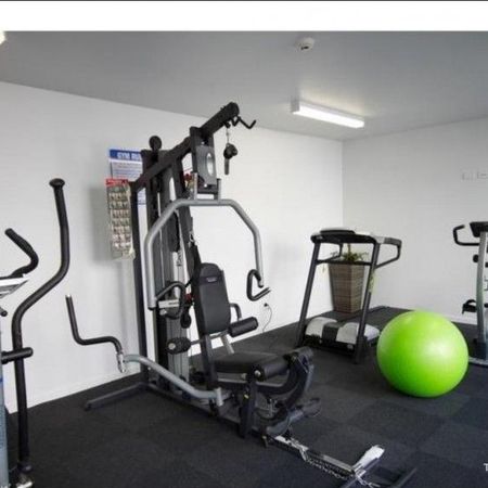 Modern 1 Bedroom Apartment for Rent - Prime Location in Kelvin Grove - Photo 4