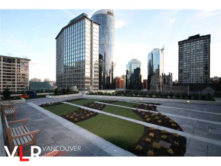 Condo in Downtown Vancouver, BC - Photo 2