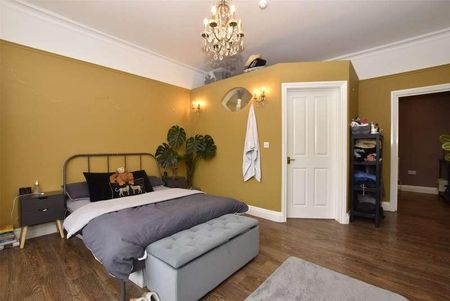 Lower Oldfield Park, Bath, Banes, BA2 - Photo 3