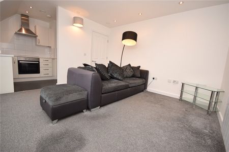 9, The Hawthorns, 6 Well Lane, Leeds, West Yorkshire, LS7 4PQ - Photo 3