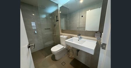 Furnished Executive Style Apartment with modern amenities - Photo 5