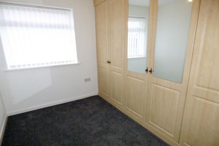 2 bedroom bungalow to rent - Photo 3